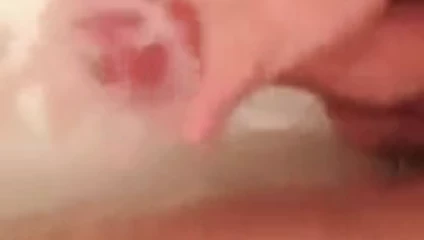 Banyo tüpünde masturbasyon yapmak
