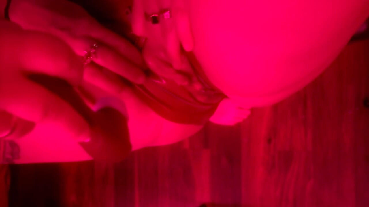 ラテックスでBDSMブランコでハードファック