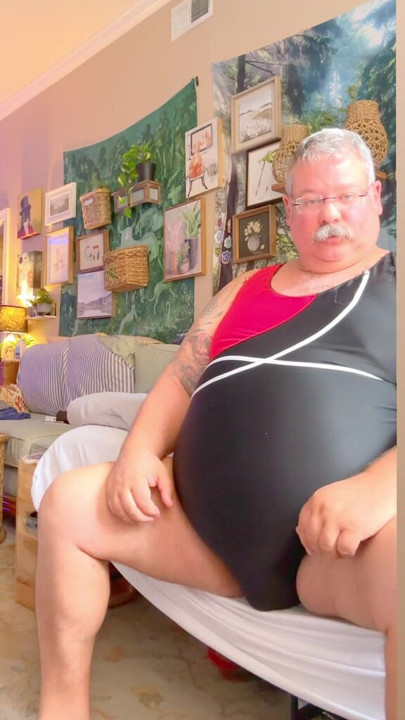 Singlet on grandpa
