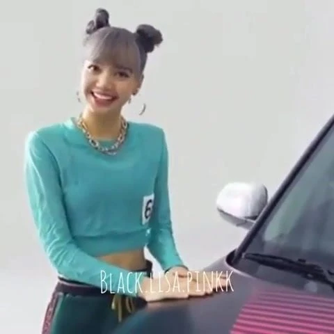 Lisa manoban so hot outfit