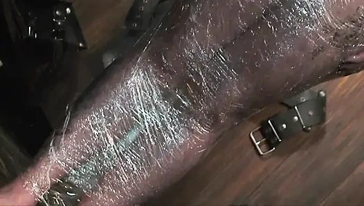 Auspeitschen und wachsspiele für das tape, bondage, reife blondine