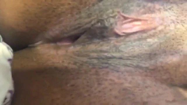 Dominican showing off her meaty pussy