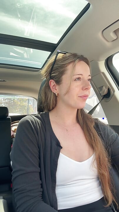 September Drive Thru met een weelderig orgasme!