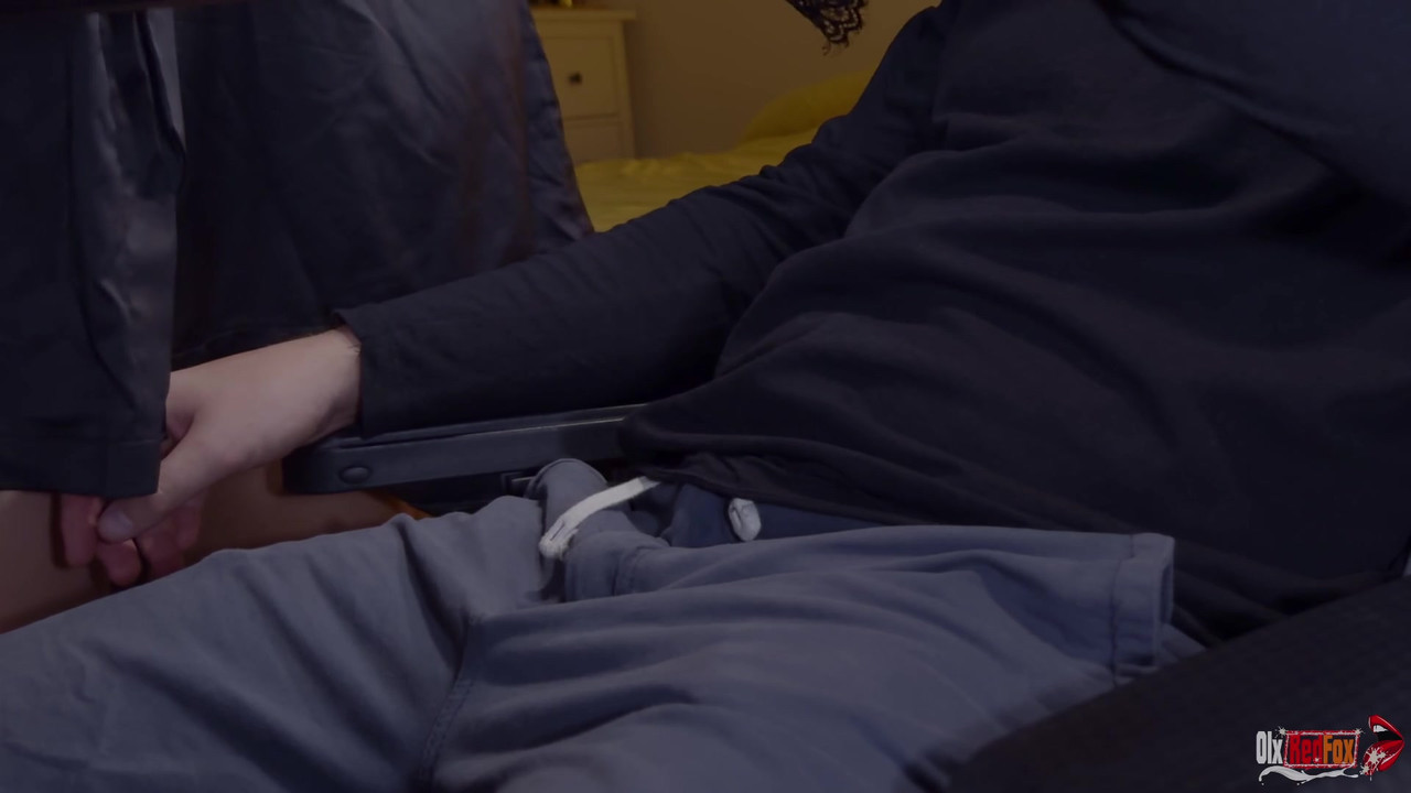 有爱心的继母帮助继子放松（第1季，第3集）