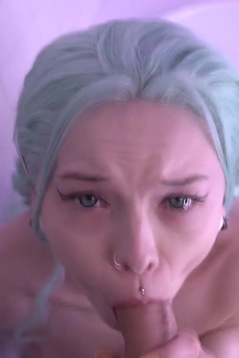 Dirty Young Slut Wants to Sucks a Dick