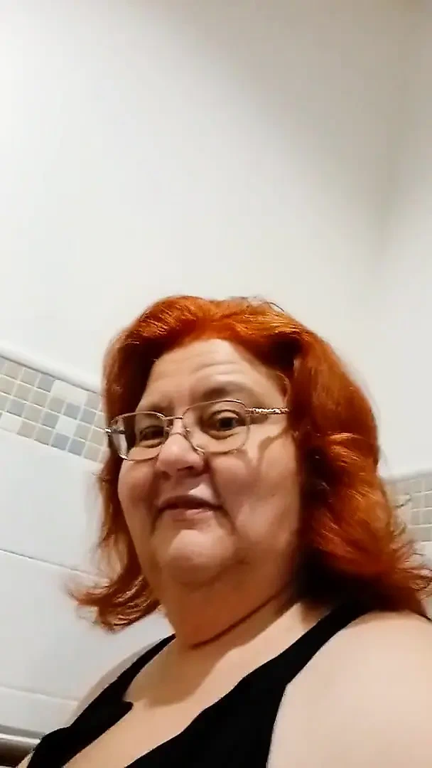 Look at my New hair style and color