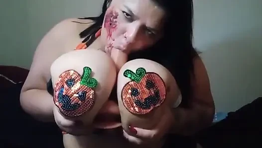 Hallowen with the Naughty BBW - Mary Jhuana