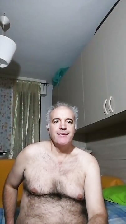 Ein schneller Schuss mit großem Sperma, sobald ich früh morgens aufwache!