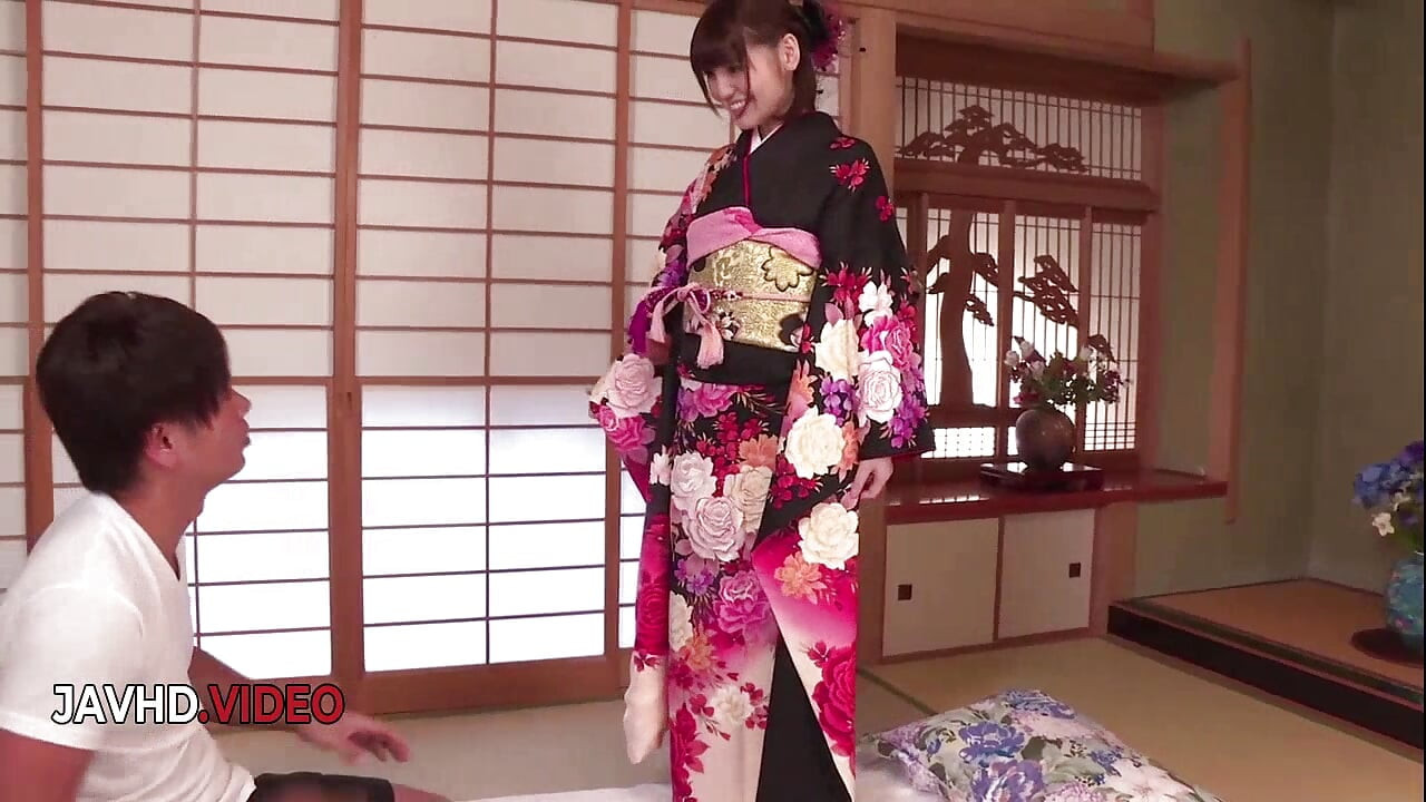 Lidenskapelig Asiatisk Skjønnhet I Kimono Knullet Hardt Og Creampie Herlig