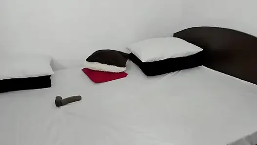 Anal boşalma üvey babasının büyük yarak sikişi