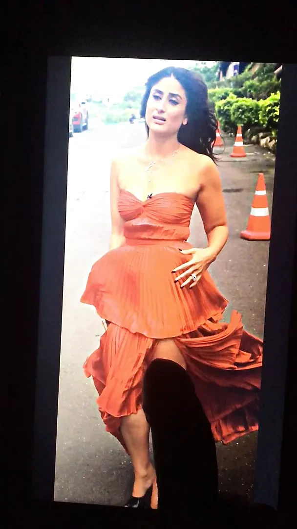 Kareena Kapoor cum tribute moaning hard 01