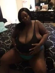 Sexy MilkyDiva shakes that ass pt.2