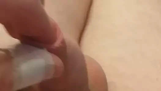 je joue avec ma bite