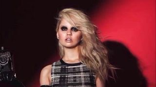 Taylor swift vs debby ryan rd 1 masturbarse desafío