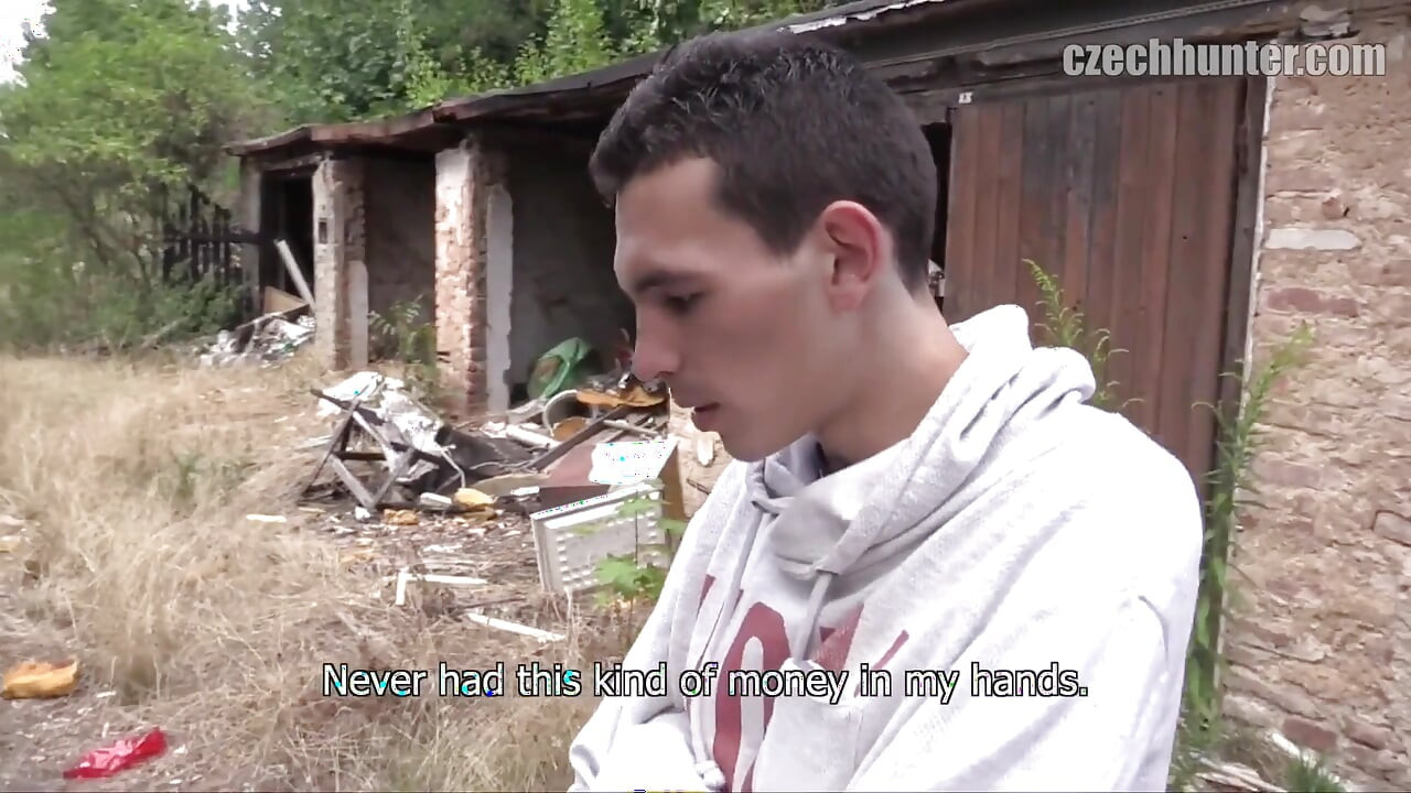 Czech Hunter Offers Broke Bartender 'ca'sh for an Outdoor Blowjob