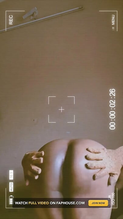 Mona Bottom Crossdresser Asshole