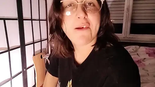 Get Horny and Strip While Chewing Bubblegum - Bunny Looner
