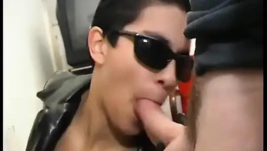 Ein wildes trio mit einer sehr aufregenden analen doppelpenetration