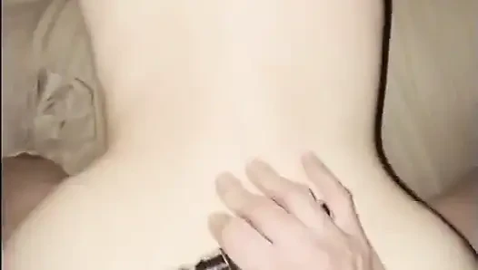 Tyler versohlt harte morgana mit einem Metallkabel, Buttplug drinnen!