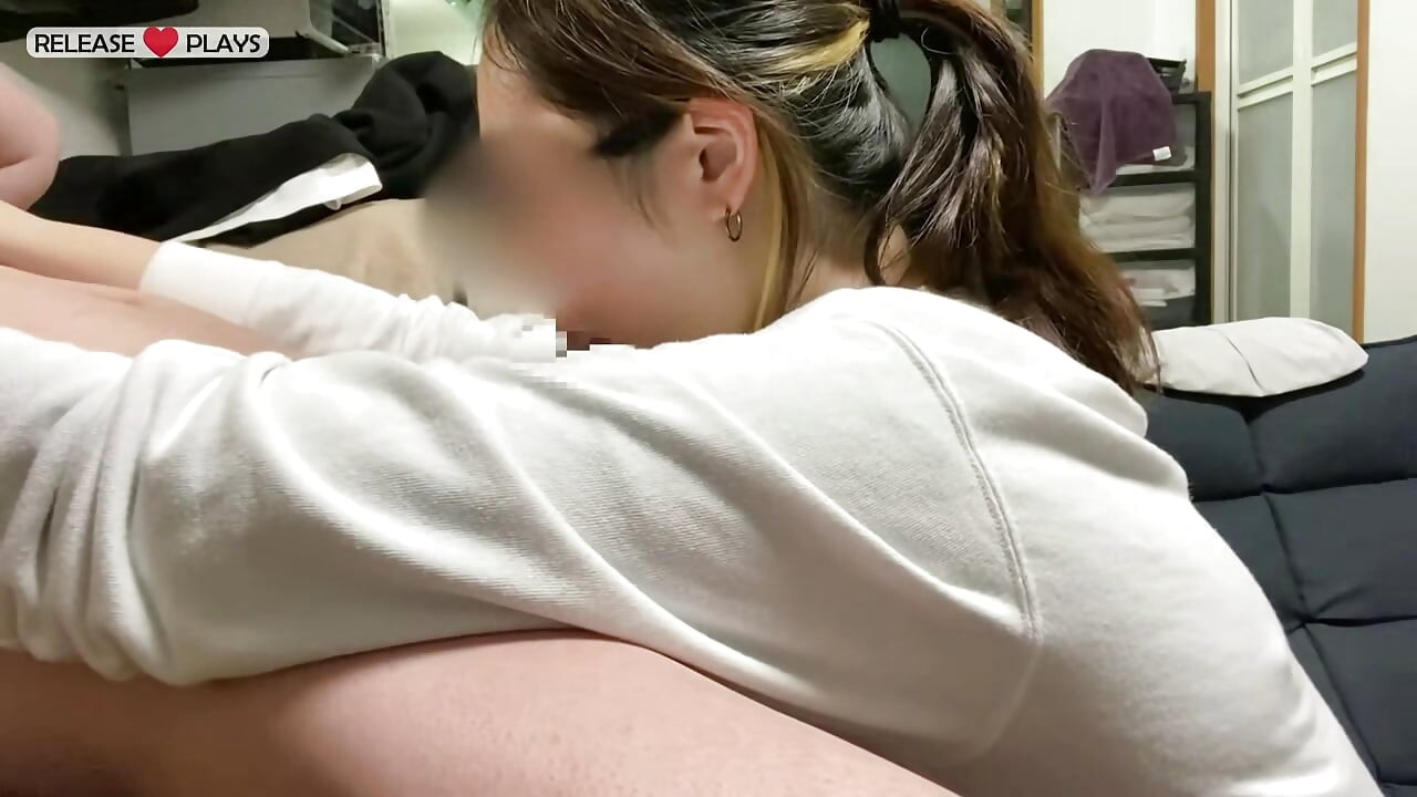 Foco de serviço privado de filmagem. uma traseira voluptuosa e atenção intensa dedicada a um propósito