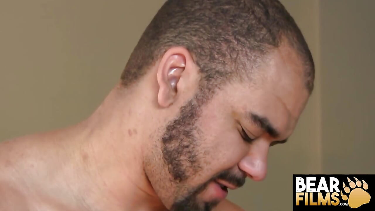 BEARFILMS Dominant Bear Trevor Belfast Anal Breeds Bottom Knotty Cub