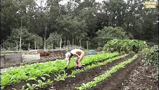 Pelarian pedesaan di mana wanita dewasa yang bersemangat bebas menerima kebebasan dewasa udara terbuka -adegan.3