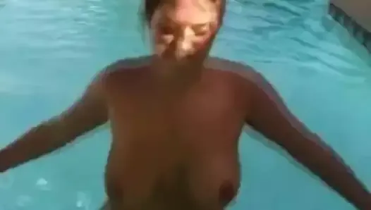 Pool Sex Is Always So Wet