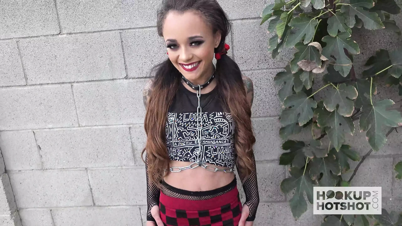 Goth Latina Holly Hendrix’s Wild & Raw Backdoor Wrecking!