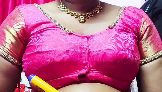 Cewek toket besar dan pantat bahenol india dientot habis-habisan