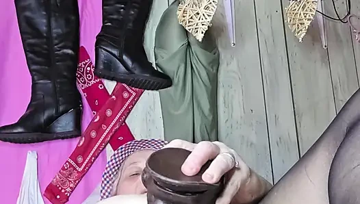 High heels-hure wird von 12 im laden gefickt