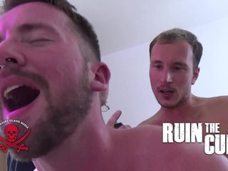 MAXENCE ANGEL fucks the hell out of DANNY WOLFE