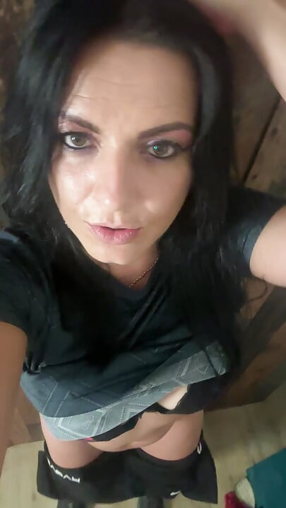 Beautiful MilfyCalla with hungry pussy pee in the toilet, pissing close up