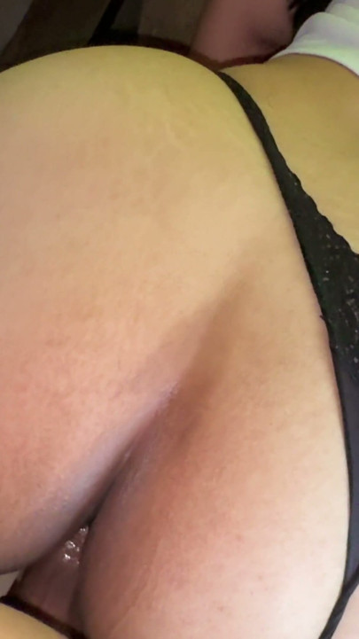 My friend gives me a blowjob and lets me fuck her big ass | Clip 1