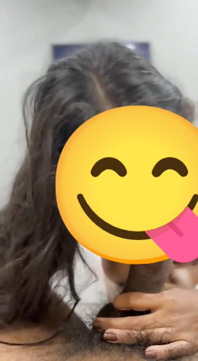 가슴과 엉덩이가 큰 내 여친과 믿을 수 없을 정도로 열정적인 섹스.