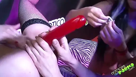 Salon erotis trio lesbian barcelona