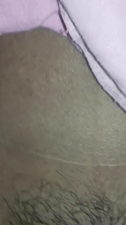 Moment émotionnel de « Bhabhi indienne frist time baise her debor toute la nuit »