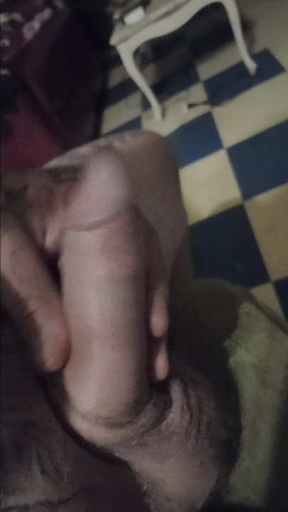 Masterbating jerking solo