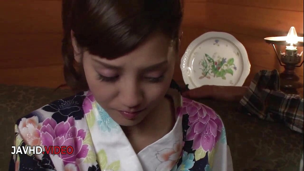 Divoká Rei Mizunas JAV potěší sání ptáka Pro nenasytnou touhu