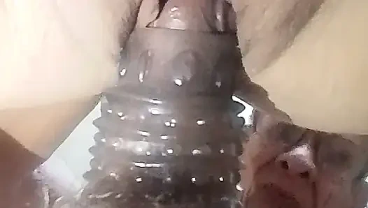 Karımı sikiyorum. Amına boşalıyorum