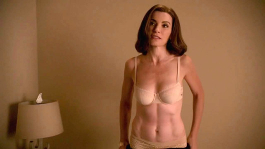 Julianna Margulies, scena sexy su scandalplanet.com