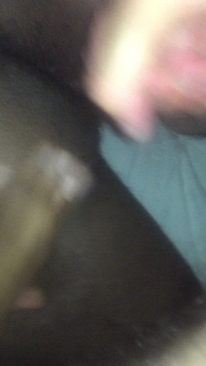 Il ejac sur mon cul