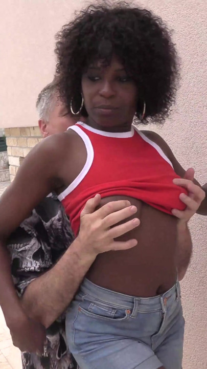Ebony Babe Fucks Stranger in Hotel Room