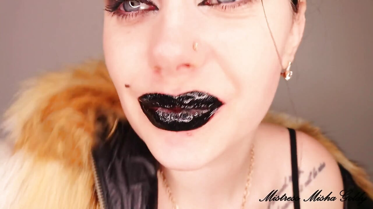Kick your balls for my perfect lips
