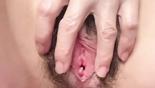 Tubuh mungil berbulu jembut tebal toket kecil tubuh aduhai