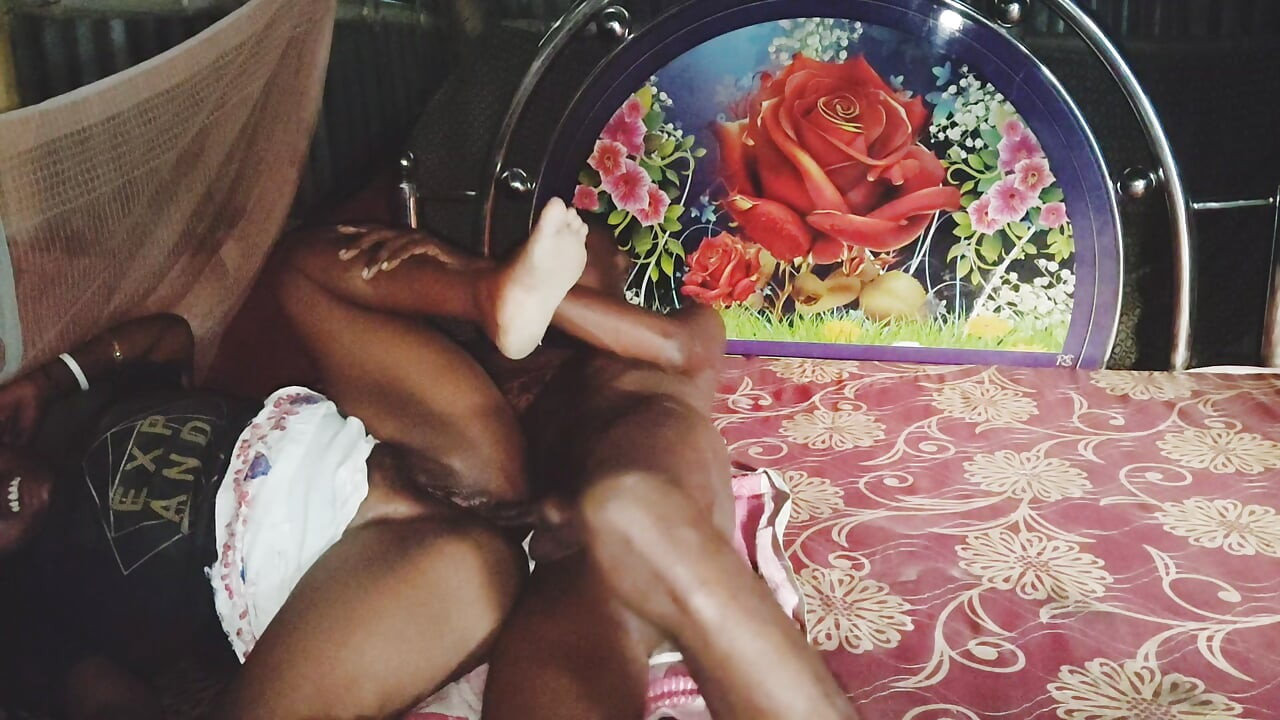 Minha esposa gostosa ki fode anal em sexy bunda grande fodendo