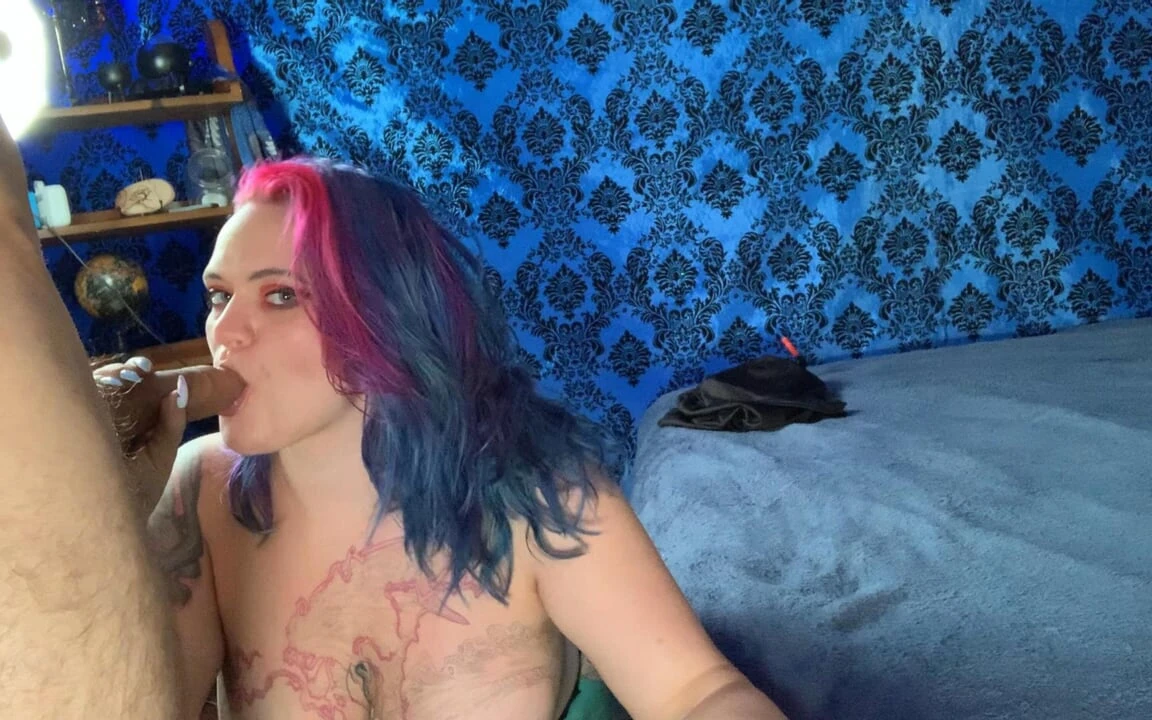 Horny Step S Needs Hard Dick to Forget His Boyfriend