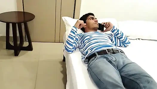 Я трахнул свою красивую горничную прислугу, когда она работала в нашем доме