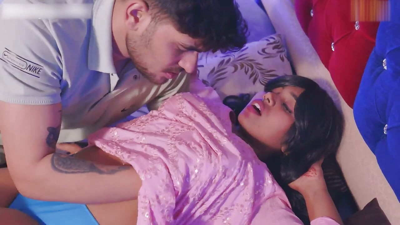 Kaamwali ne paiso k badle me malik se krwayi chudai hd clear audio