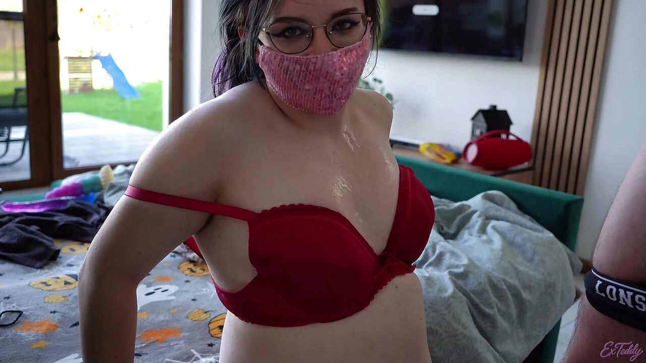 18+ girl in red bra & pink mask giving a slow handjob