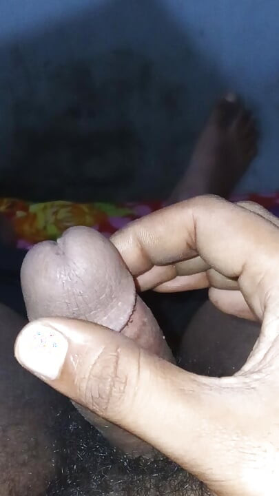 Wanking and cum in the park